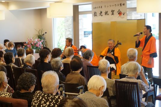 演奏会が開かれるラウンジ