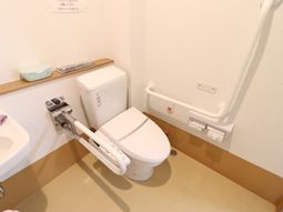 バリアフリー対応のトイレ
