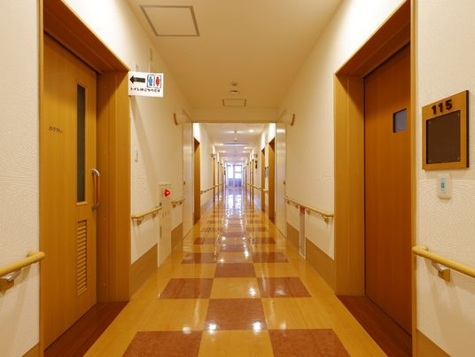 清潔な明るい廊下