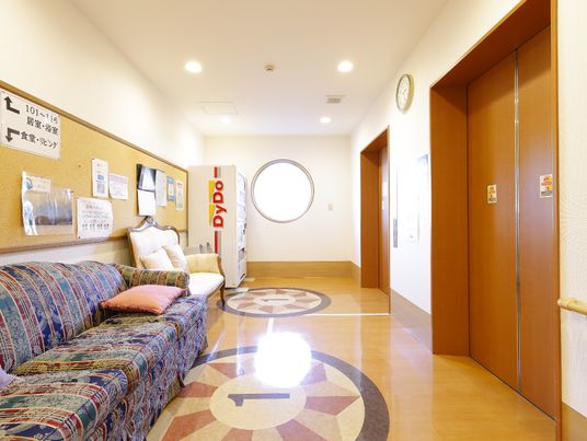 廊下の明るい設計