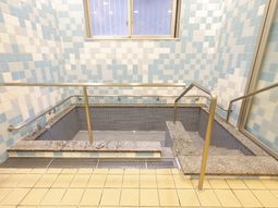 清潔な浴室の様子