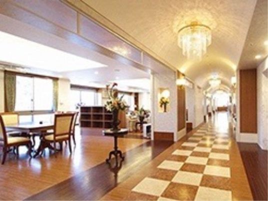 アーチ型天井の廊下