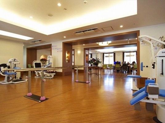 光あふれる機能訓練室