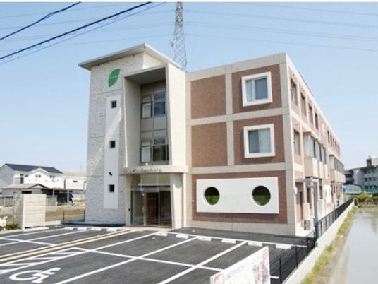 清潔感のある明るい外観