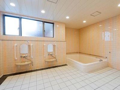 バリアフリーの浴室設備