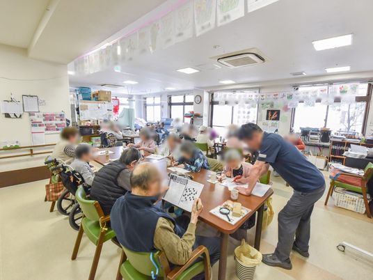 多世代が和気あいあいと活動中