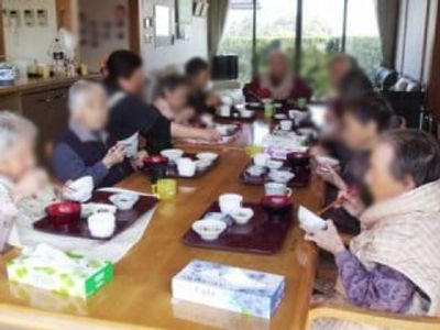 食事風景のダイニングルーム