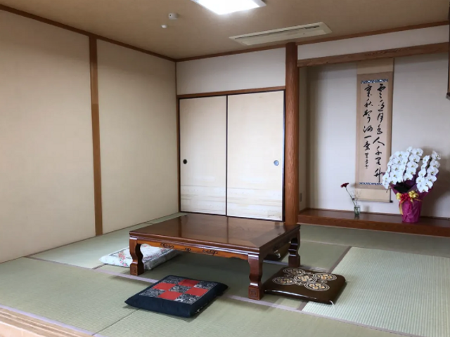 落ち着いた雰囲気の和室 和室 心穏やかに仕事ができる落ち着いた和室で、利用者様のサポートにあたりませんか。
