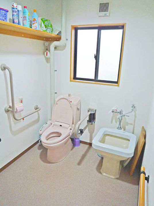 バリアフリーのトイレ設備