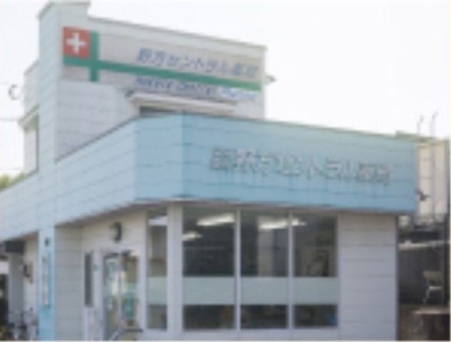施設外観のエントランス部