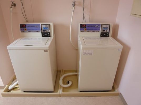 コインランドリーの洗濯機