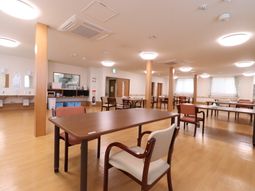 明るい広々食堂