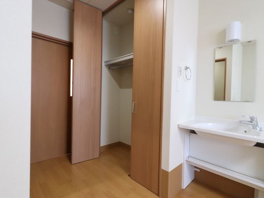 清潔な居室の一角