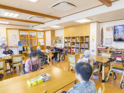 共有スペースの和やかな様子