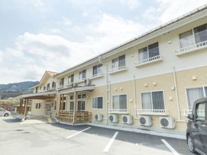 明るい外観の居宅