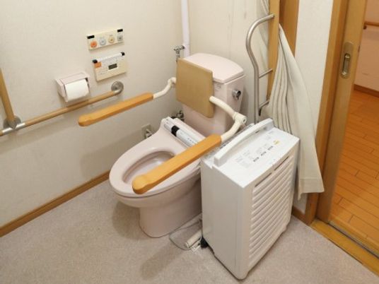 バリアフリー構造のトイレ
