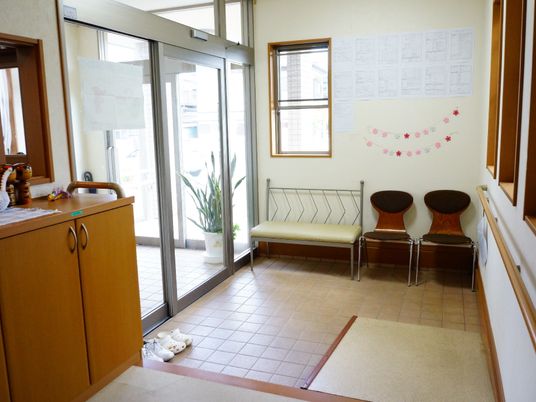 エントランスの待合スペース