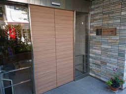 ゆったり出入りできるエントランス