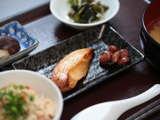 和風の健康的な食事