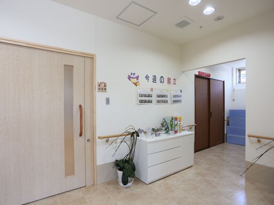 廊下と掲示物