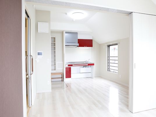 洋風で明るい居室