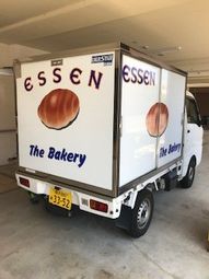 パン屋の配送車両