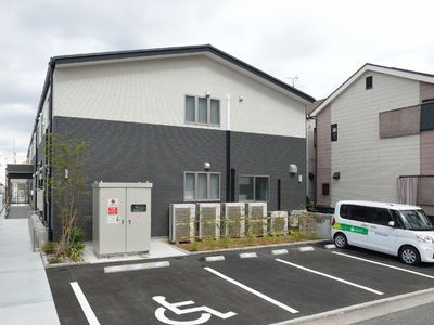 モダンな建物の外観