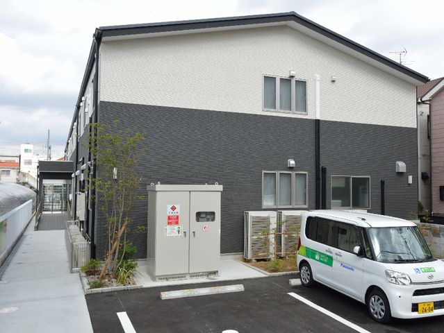 新しい外観の建物