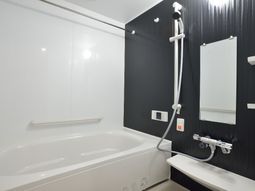 清潔な浴室の様子