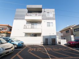 清潔な建物の外観