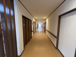 穏やかな廊下