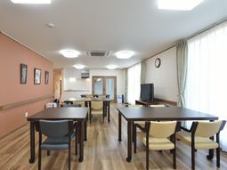 明るく広々したダイニング