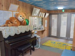 和やかな雰囲気のロビー