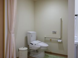 清潔なトイレの一角