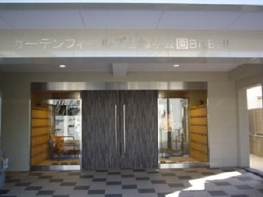 清潔感のあるエントランス