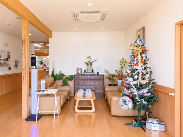 木のぬくもりあるロビー