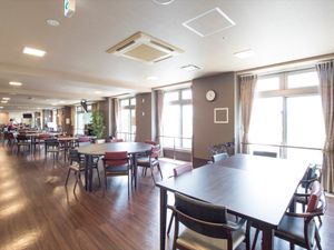 広々とした食堂の様子