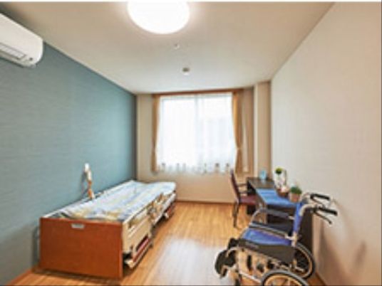 快適な個室と車椅子
