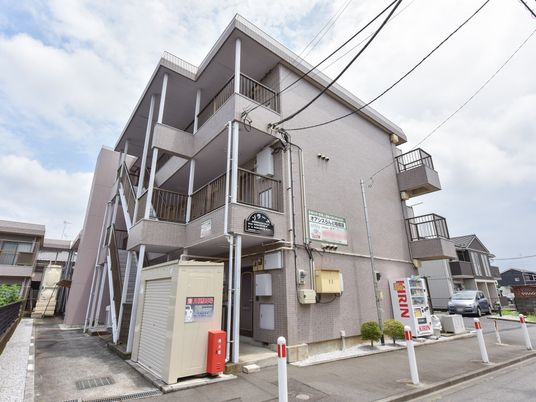 多階層建物の外観