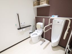 バリアフリーなトイレ設備