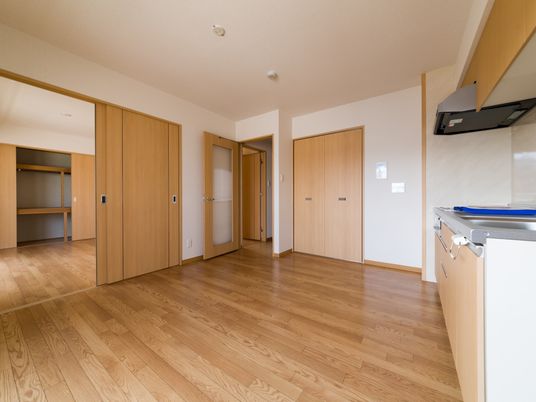 居室の広々とした空間