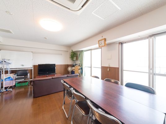 共有スペースの清潔な居室