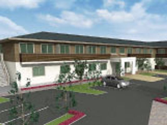 明るい日差しの外観