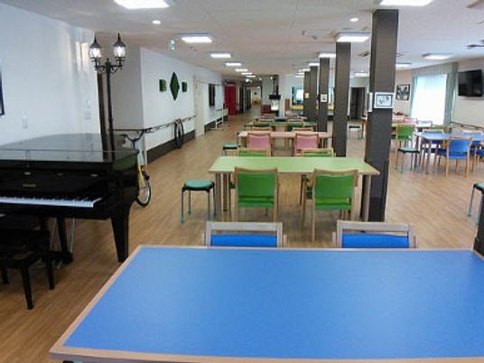 広々としたダイニングの様子