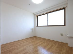 空間広い明るい居室