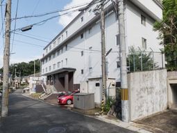 施設の外観写真