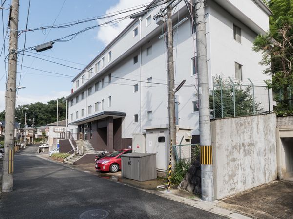 施設の外観写真