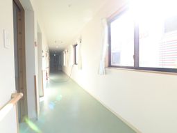 明るい廊下のイメージ