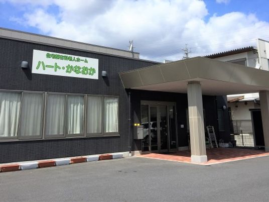 エントランスの外観