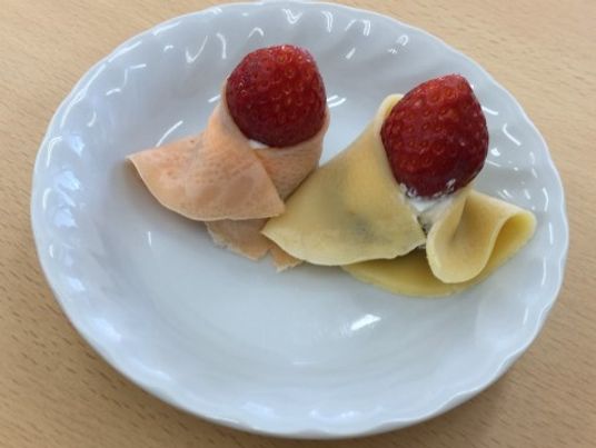 フルーツが乗ったデザート